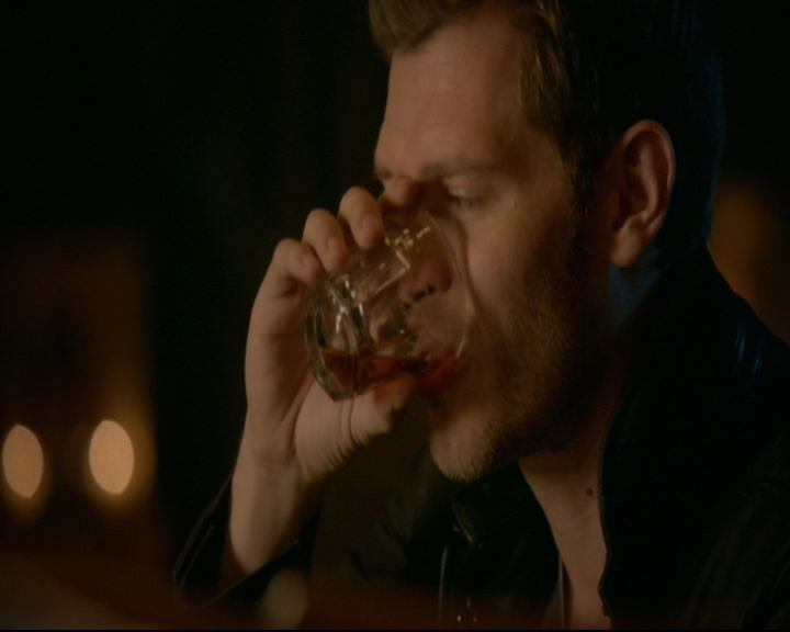 vampirediariesworld-dot-nl_TheOriginals5x01WhereYouLeftYourHeart00813.jpg