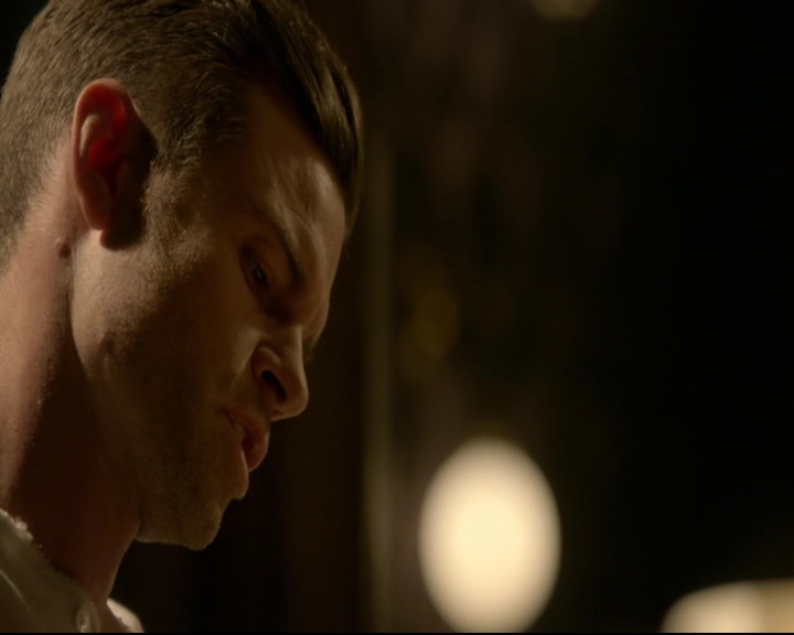 vampirediariesworld-dot-nl_TheOriginals5x01WhereYouLeftYourHeart00833.jpg