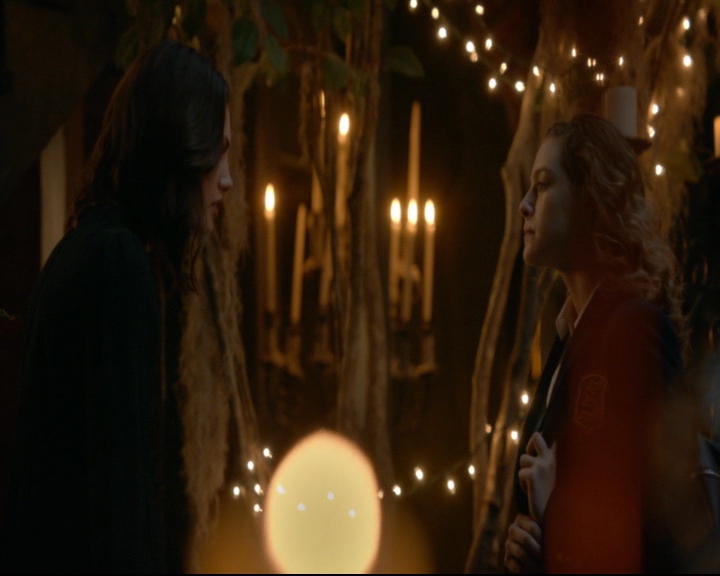 vampirediariesworld-dot-nl_TheOriginals5x01WhereYouLeftYourHeart00994.jpg