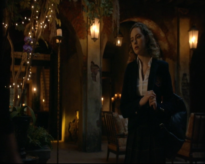 vampirediariesworld-dot-nl_TheOriginals5x01WhereYouLeftYourHeart01023.jpg