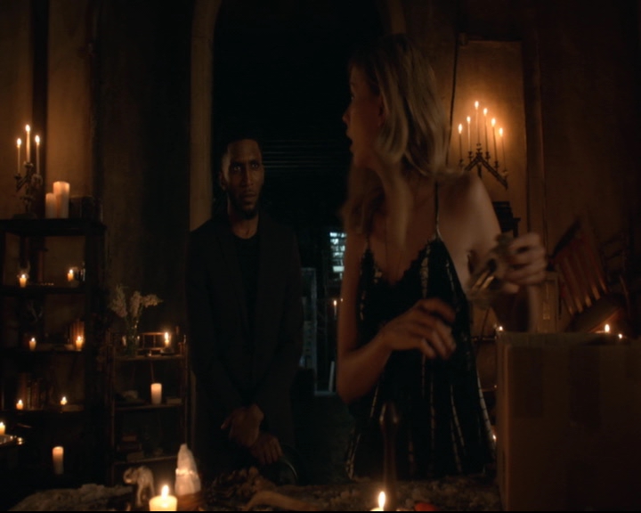 vampirediariesworld-dot-nl_TheOriginals5x01WhereYouLeftYourHeart01031.jpg