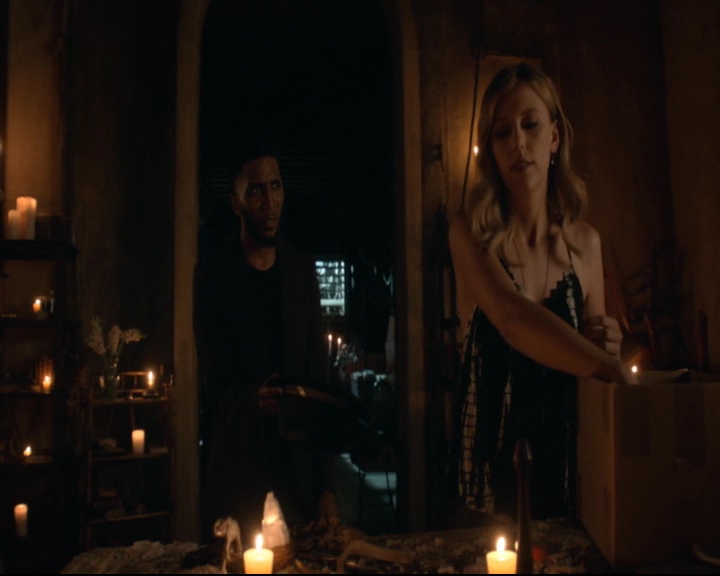 vampirediariesworld-dot-nl_TheOriginals5x01WhereYouLeftYourHeart01034.jpg