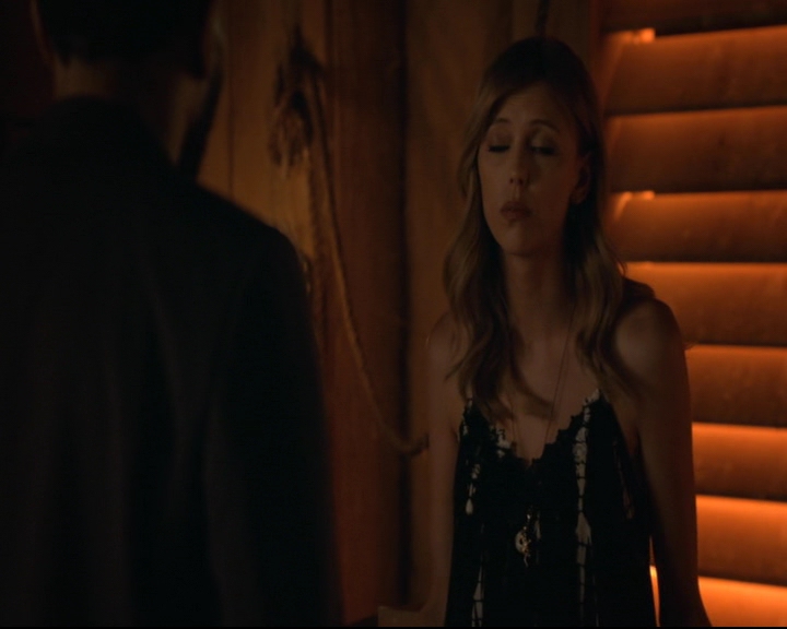 vampirediariesworld-dot-nl_TheOriginals5x01WhereYouLeftYourHeart01046.jpg