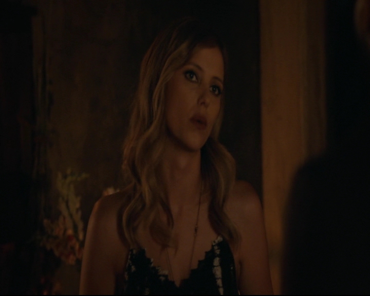 vampirediariesworld-dot-nl_TheOriginals5x01WhereYouLeftYourHeart01053.jpg