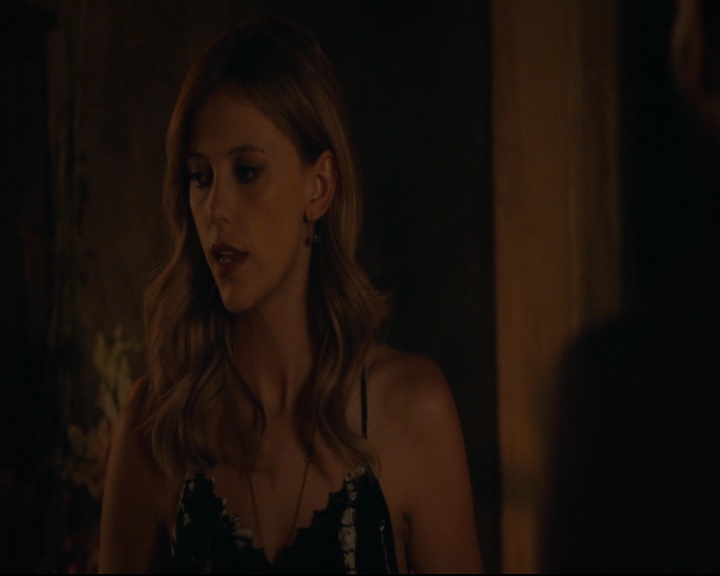 vampirediariesworld-dot-nl_TheOriginals5x01WhereYouLeftYourHeart01055.jpg