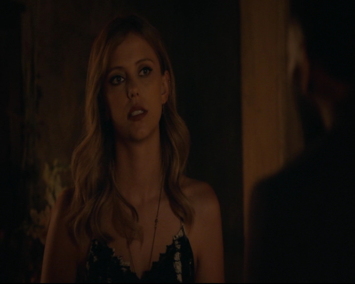 vampirediariesworld-dot-nl_TheOriginals5x01WhereYouLeftYourHeart01058.jpg