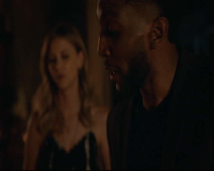 vampirediariesworld-dot-nl_TheOriginals5x01WhereYouLeftYourHeart01067.jpg