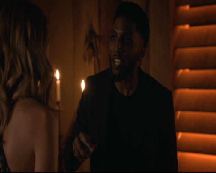 vampirediariesworld-dot-nl_TheOriginals5x01WhereYouLeftYourHeart01070.jpg