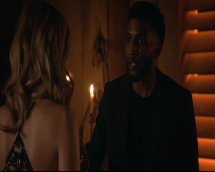 vampirediariesworld-dot-nl_TheOriginals5x01WhereYouLeftYourHeart01072.jpg