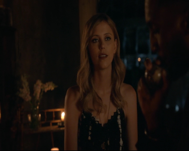 vampirediariesworld-dot-nl_TheOriginals5x01WhereYouLeftYourHeart01080.jpg