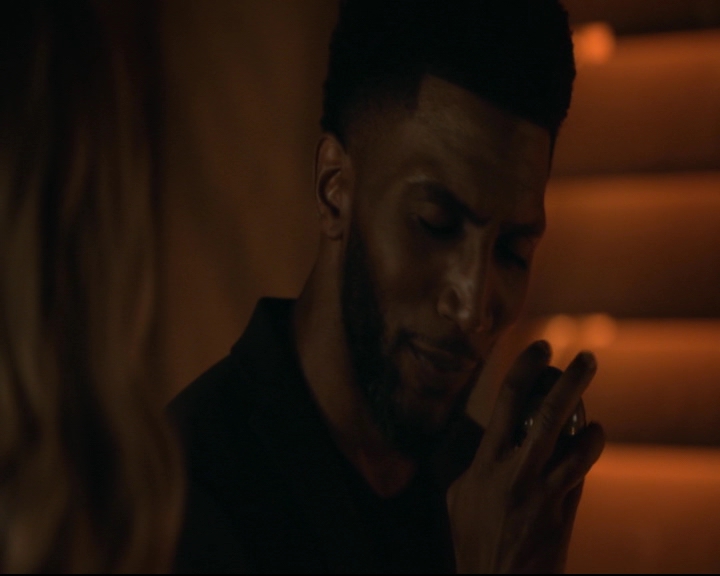 vampirediariesworld-dot-nl_TheOriginals5x01WhereYouLeftYourHeart01088.jpg