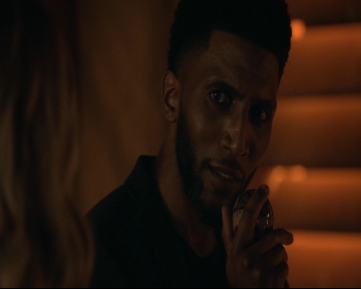 vampirediariesworld-dot-nl_TheOriginals5x01WhereYouLeftYourHeart01089.jpg