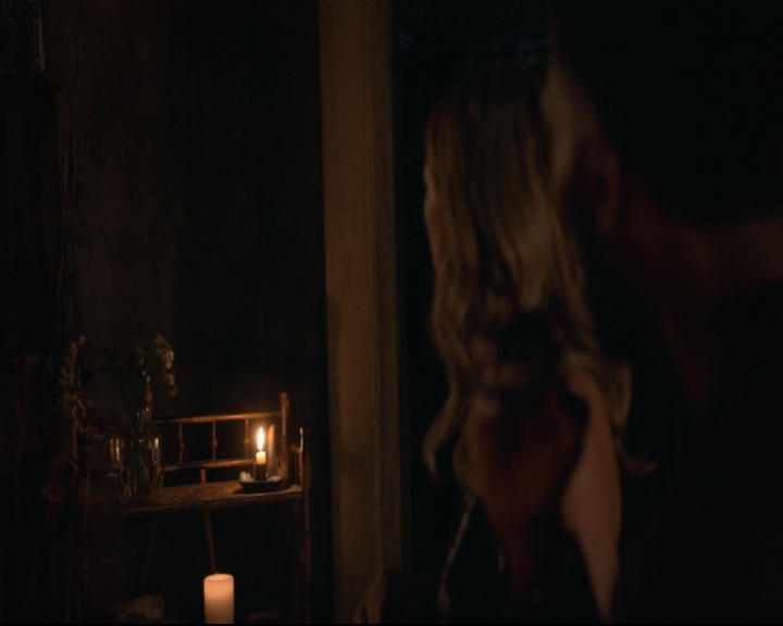 vampirediariesworld-dot-nl_TheOriginals5x01WhereYouLeftYourHeart01093.jpg