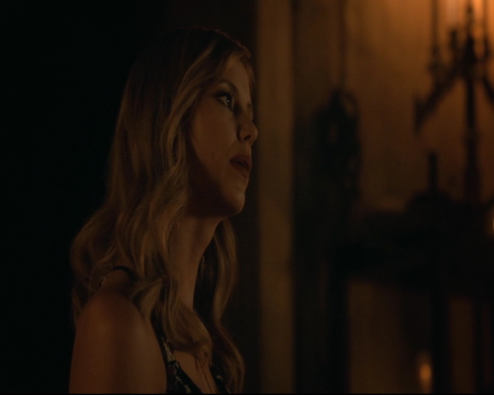 vampirediariesworld-dot-nl_TheOriginals5x01WhereYouLeftYourHeart01105.jpg