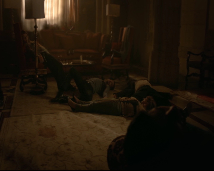 vampirediariesworld-dot-nl_TheOriginals5x01WhereYouLeftYourHeart01413.jpg