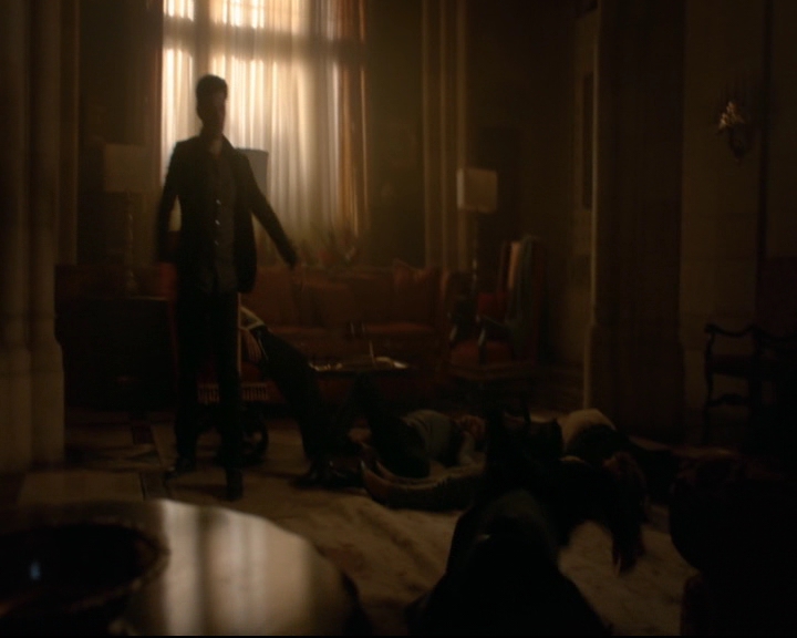 vampirediariesworld-dot-nl_TheOriginals5x01WhereYouLeftYourHeart01419.jpg