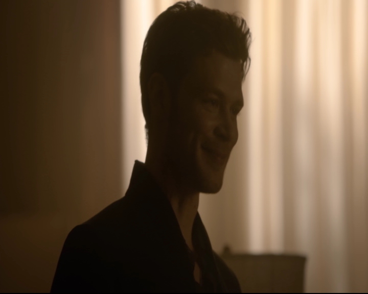 vampirediariesworld-dot-nl_TheOriginals5x01WhereYouLeftYourHeart01422.jpg