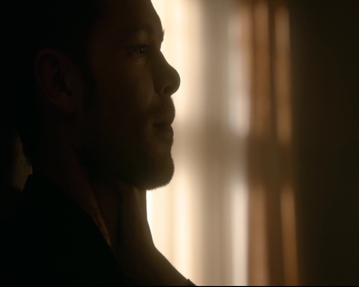 vampirediariesworld-dot-nl_TheOriginals5x01WhereYouLeftYourHeart01424.jpg