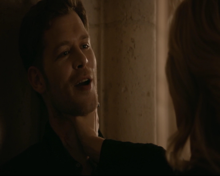 vampirediariesworld-dot-nl_TheOriginals5x01WhereYouLeftYourHeart01428.jpg