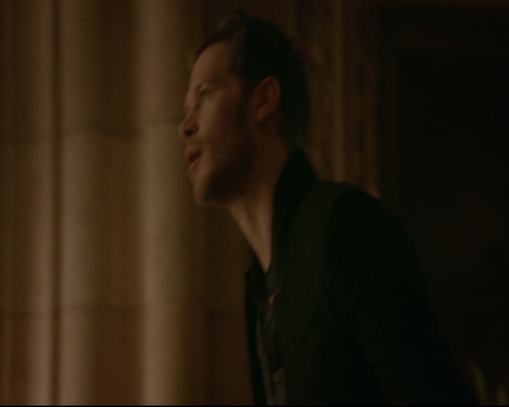 vampirediariesworld-dot-nl_TheOriginals5x01WhereYouLeftYourHeart01453.jpg