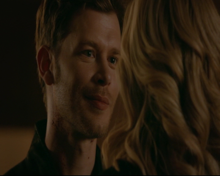 vampirediariesworld-dot-nl_TheOriginals5x01WhereYouLeftYourHeart01564.jpg