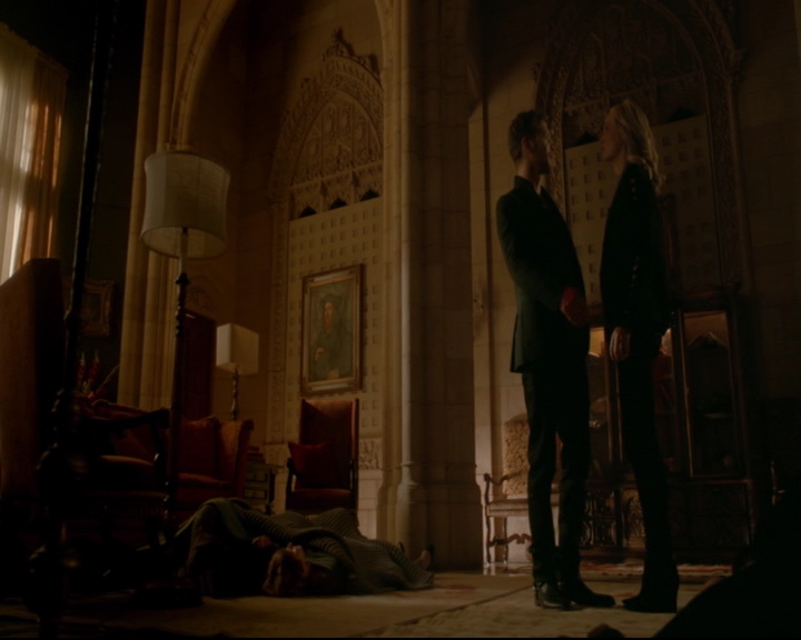 vampirediariesworld-dot-nl_TheOriginals5x01WhereYouLeftYourHeart01566.jpg