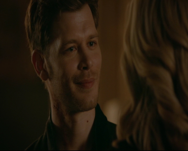 vampirediariesworld-dot-nl_TheOriginals5x01WhereYouLeftYourHeart01577.jpg