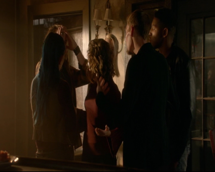 vampirediariesworld-dot-nl_TheOriginals5x01WhereYouLeftYourHeart01613.jpg