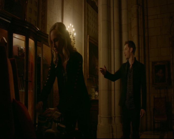 vampirediariesworld-dot-nl_TheOriginals5x01WhereYouLeftYourHeart01951.jpg