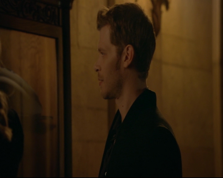 vampirediariesworld-dot-nl_TheOriginals5x01WhereYouLeftYourHeart01977.jpg