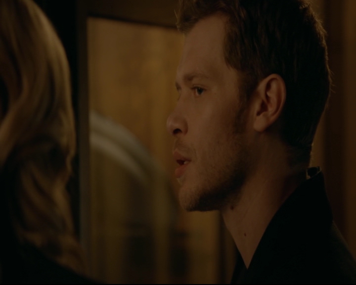 vampirediariesworld-dot-nl_TheOriginals5x01WhereYouLeftYourHeart02002.jpg