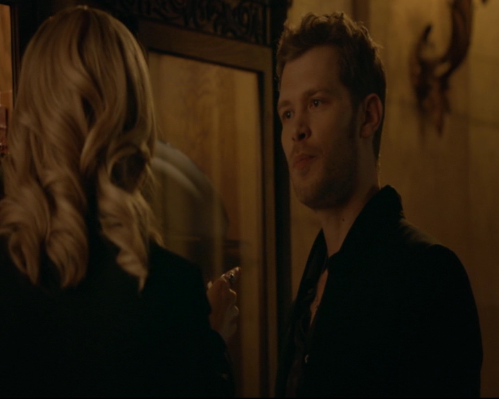 vampirediariesworld-dot-nl_TheOriginals5x01WhereYouLeftYourHeart02025.jpg