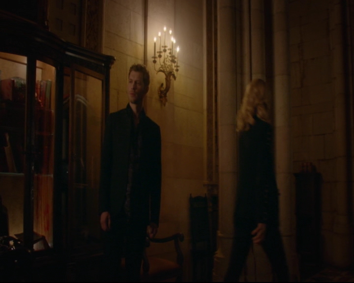 vampirediariesworld-dot-nl_TheOriginals5x01WhereYouLeftYourHeart02063.jpg