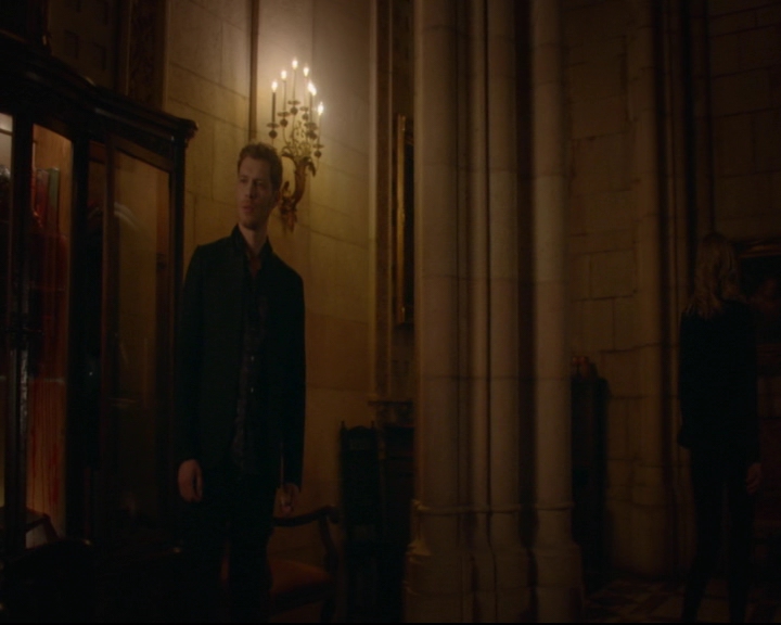 vampirediariesworld-dot-nl_TheOriginals5x01WhereYouLeftYourHeart02064.jpg