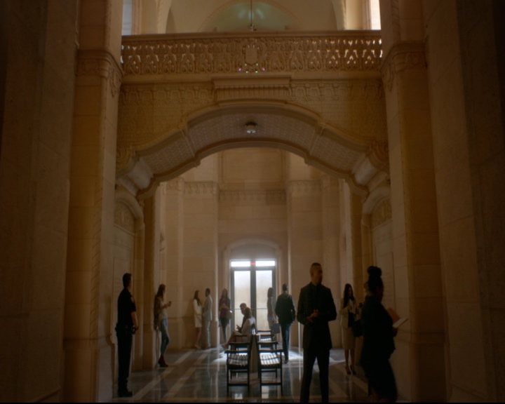 vampirediariesworld-dot-nl_TheOriginals5x01WhereYouLeftYourHeart02113.jpg