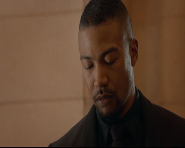 vampirediariesworld-dot-nl_TheOriginals5x01WhereYouLeftYourHeart02133.jpg