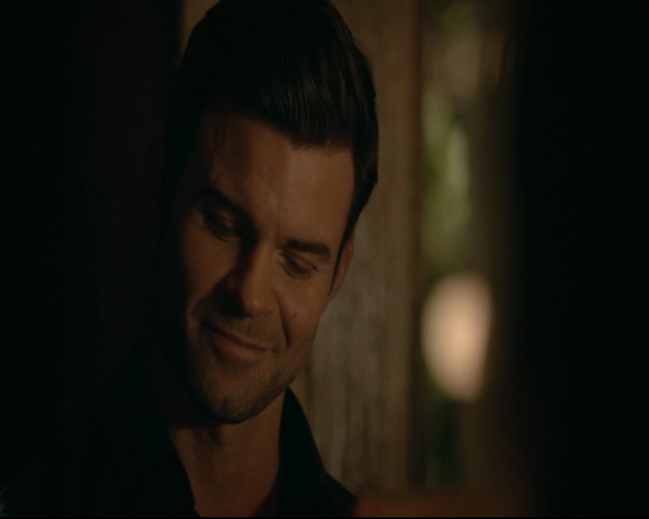 vampirediariesworld-dot-nl_TheOriginals5x01WhereYouLeftYourHeart02157.jpg