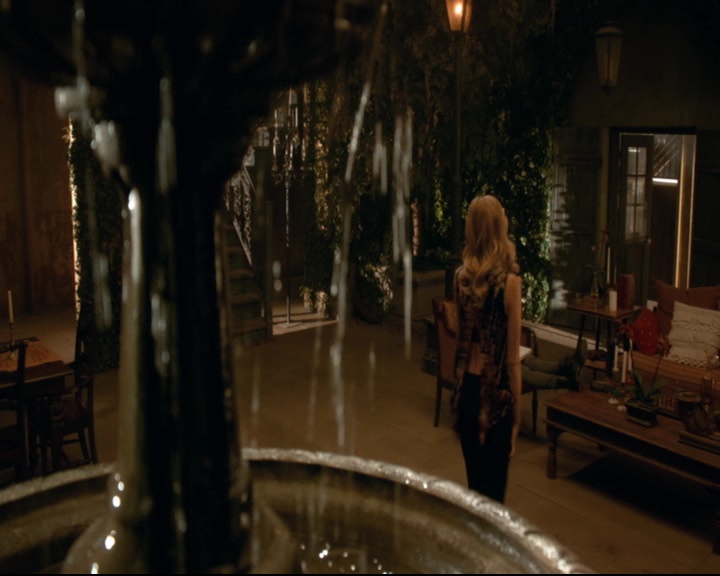 vampirediariesworld-dot-nl_TheOriginals5x01WhereYouLeftYourHeart02182.jpg