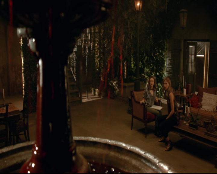 vampirediariesworld-dot-nl_TheOriginals5x01WhereYouLeftYourHeart02199.jpg