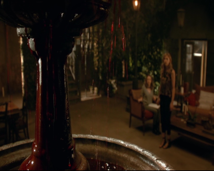 vampirediariesworld-dot-nl_TheOriginals5x01WhereYouLeftYourHeart02202.jpg