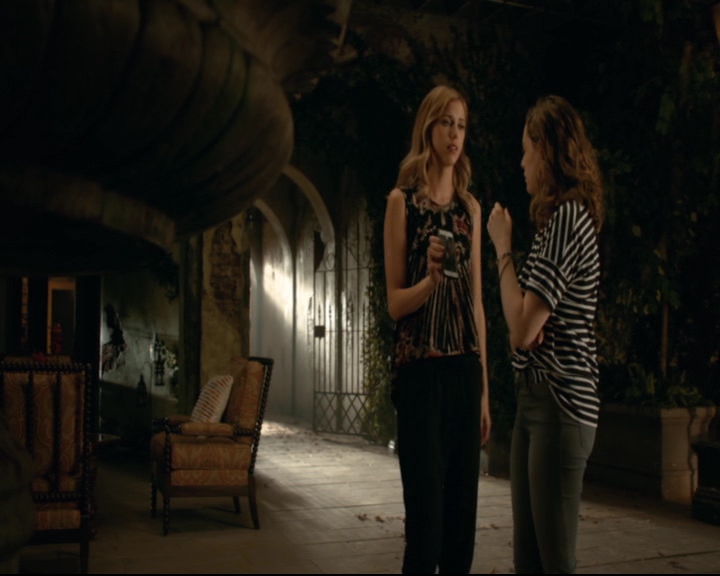 vampirediariesworld-dot-nl_TheOriginals5x01WhereYouLeftYourHeart02240.jpg