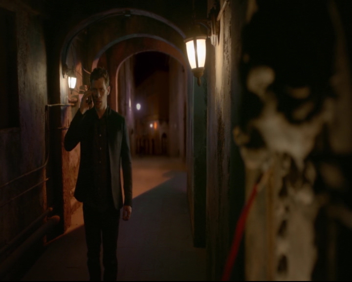 vampirediariesworld-dot-nl_TheOriginals5x01WhereYouLeftYourHeart02270.jpg