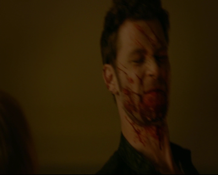 vampirediariesworld-dot-nl_TheOriginals5x02WrongTurnOnBourbon02395.jpg