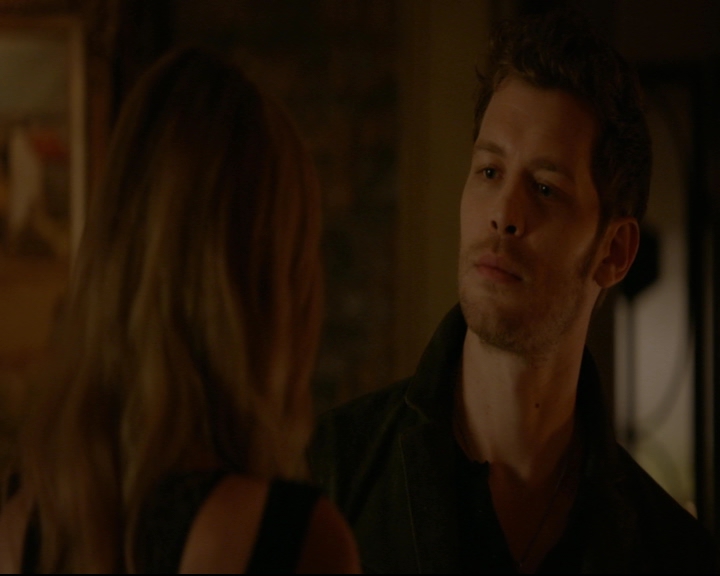 vampirediariesworld-dot-nl_TheOriginals5x02WrongTurnOnBourbon02462.jpg