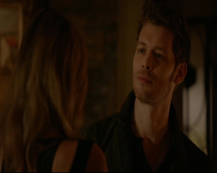 vampirediariesworld-dot-nl_TheOriginals5x02WrongTurnOnBourbon02463.jpg