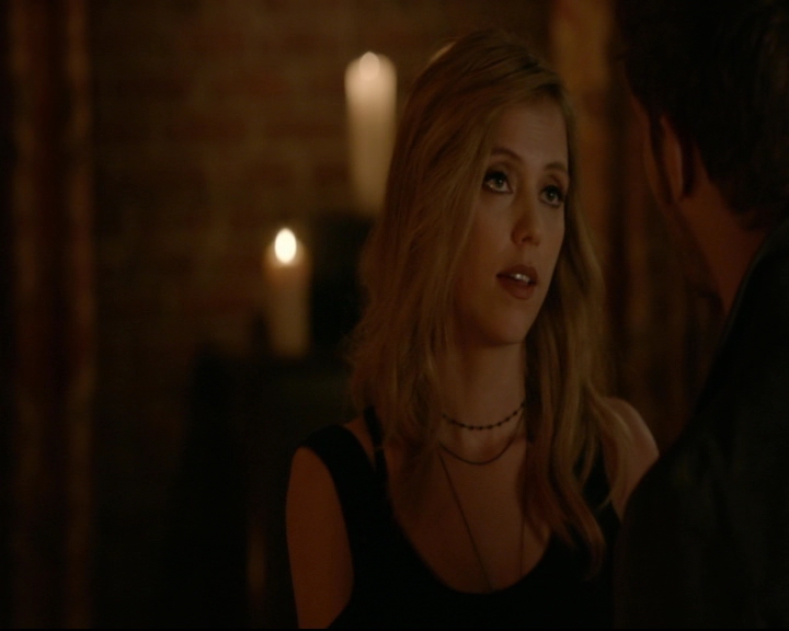 vampirediariesworld-dot-nl_TheOriginals5x02WrongTurnOnBourbon02464.jpg