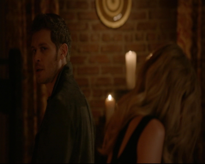 vampirediariesworld-dot-nl_TheOriginals5x02WrongTurnOnBourbon02472.jpg