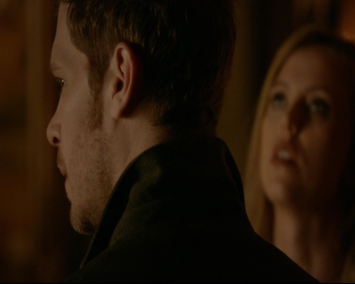 vampirediariesworld-dot-nl_TheOriginals5x02WrongTurnOnBourbon02495.jpg