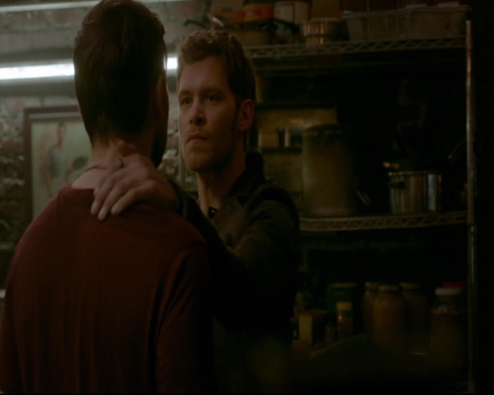 vampirediariesworld-dot-nl_TheOriginals5x02WrongTurnOnBourbon02970.jpg