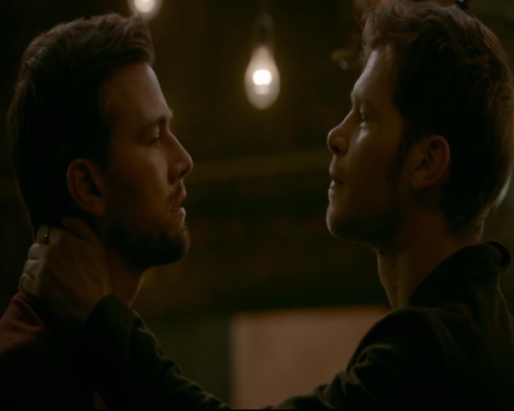 vampirediariesworld-dot-nl_TheOriginals5x02WrongTurnOnBourbon02974.jpg